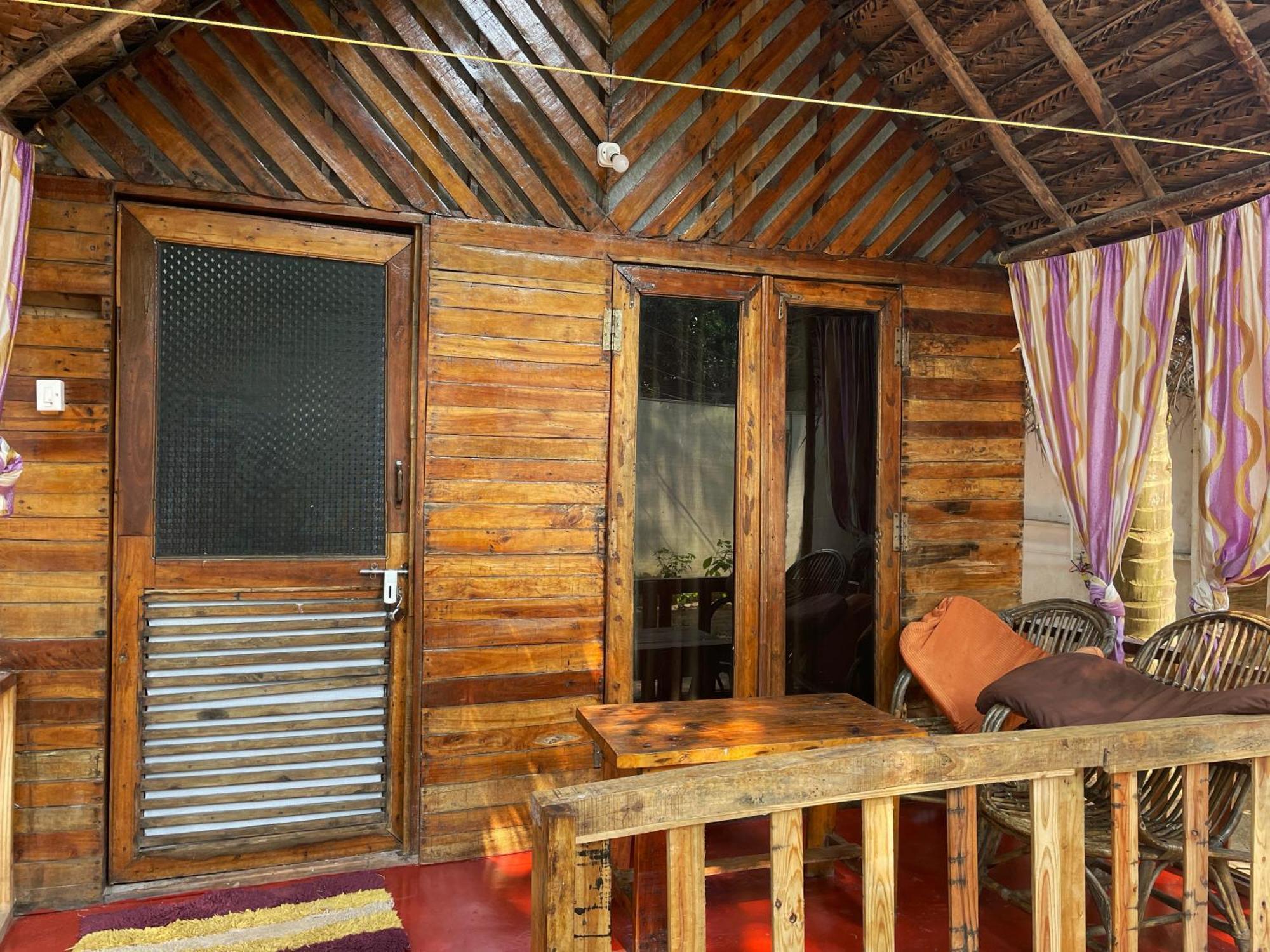 Ducknchill-Agonda Hotel Kültér fotó