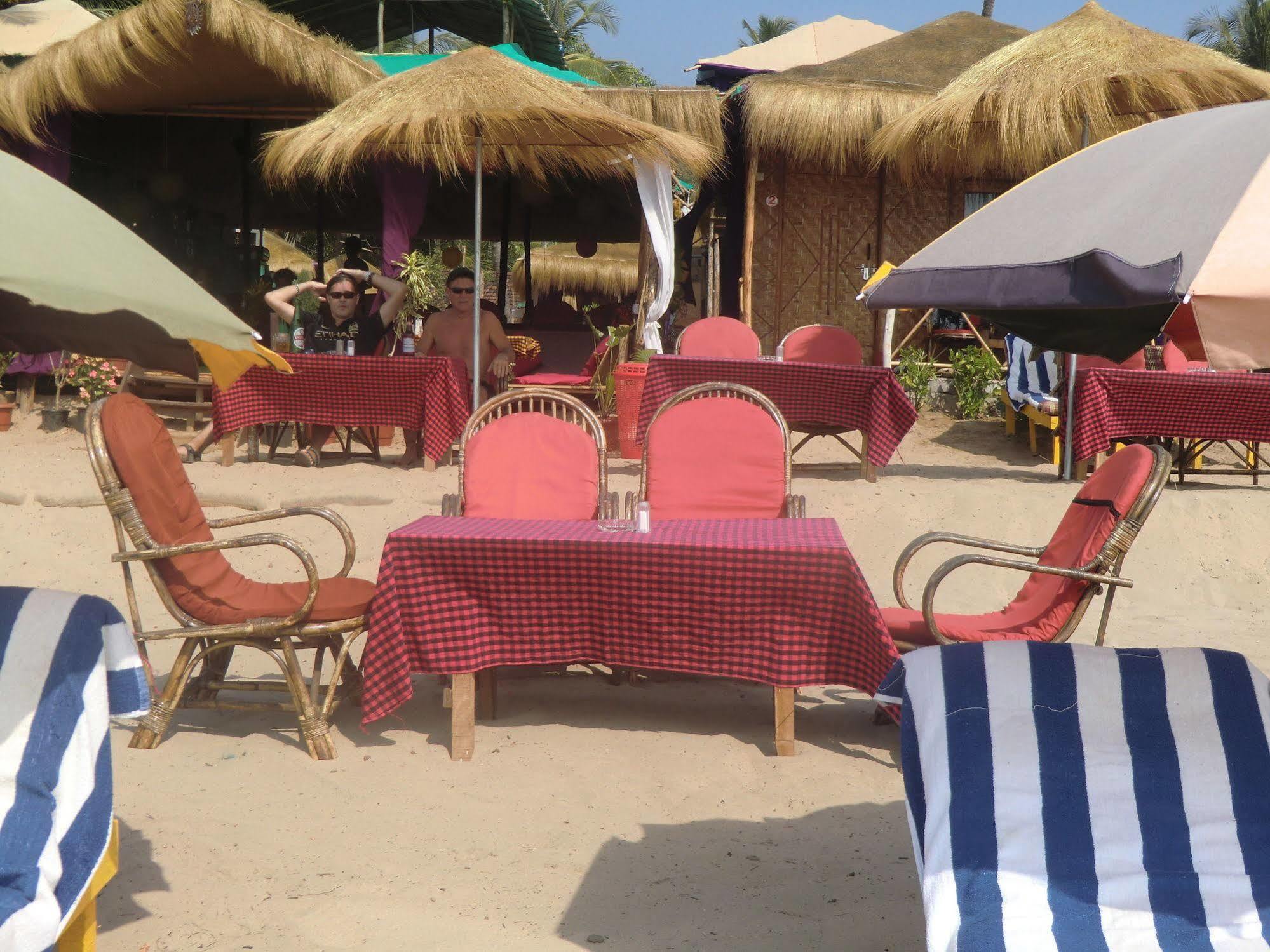 Ducknchill-Agonda Hotel Kültér fotó